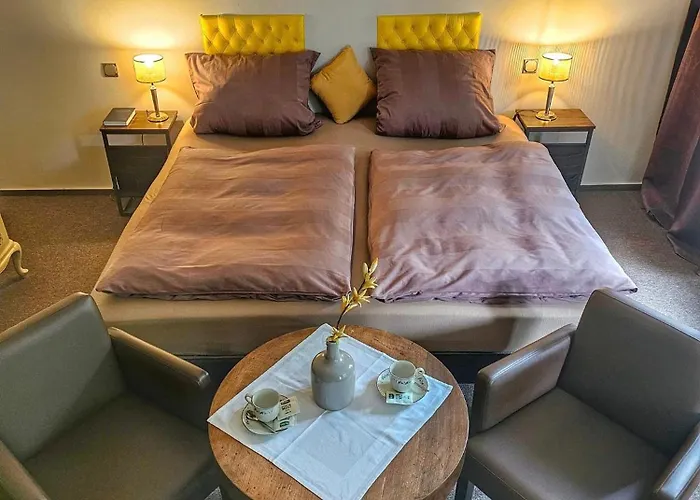 Malepartus Am Kurpark 3* Бад-Швальбах